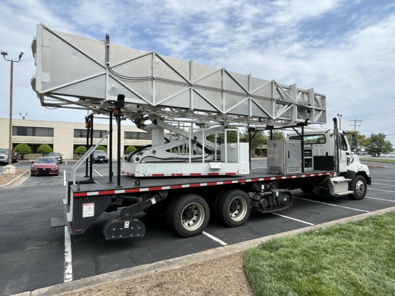 2021 HPT43 mounted on a 2022 White Freightliner 114SD - Image 4